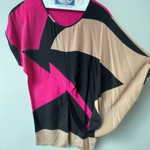 TRINA TURK 100% silk mini dress. Voluminous on top. Beautiful! Sz 8